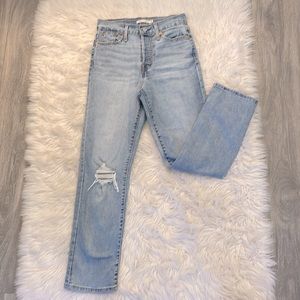 Levi's Women's Wedgie Straight Jeans, Bridge of Bellflower. Size 26